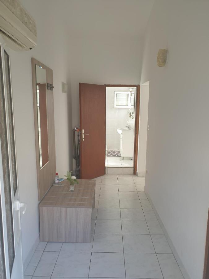 Apartment Metajna 6498E Exterior foto